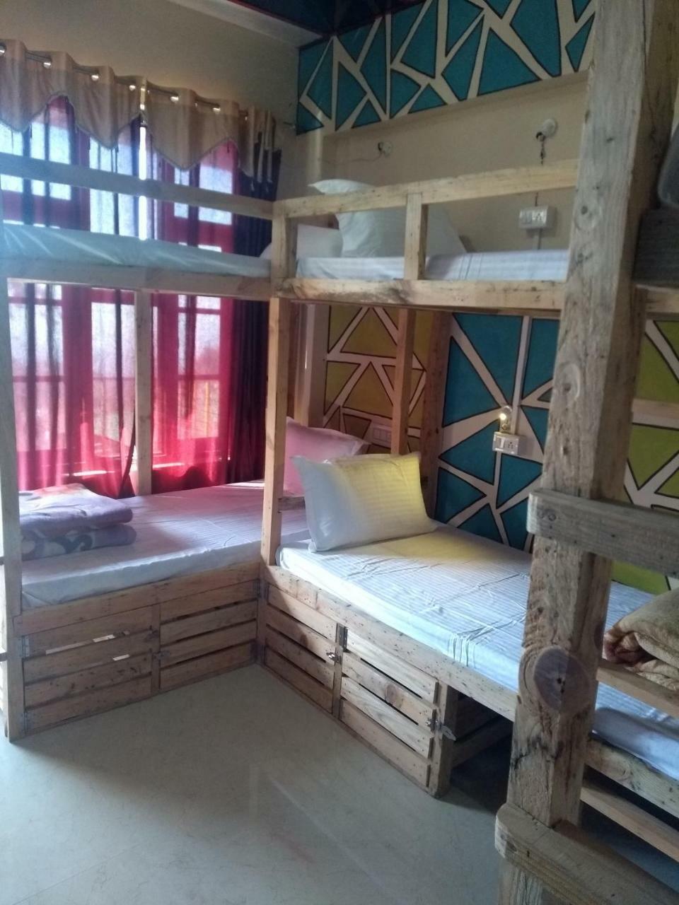 La Vaca India Mcleodganj Hostel McLeod Ganj Ngoại thất bức ảnh