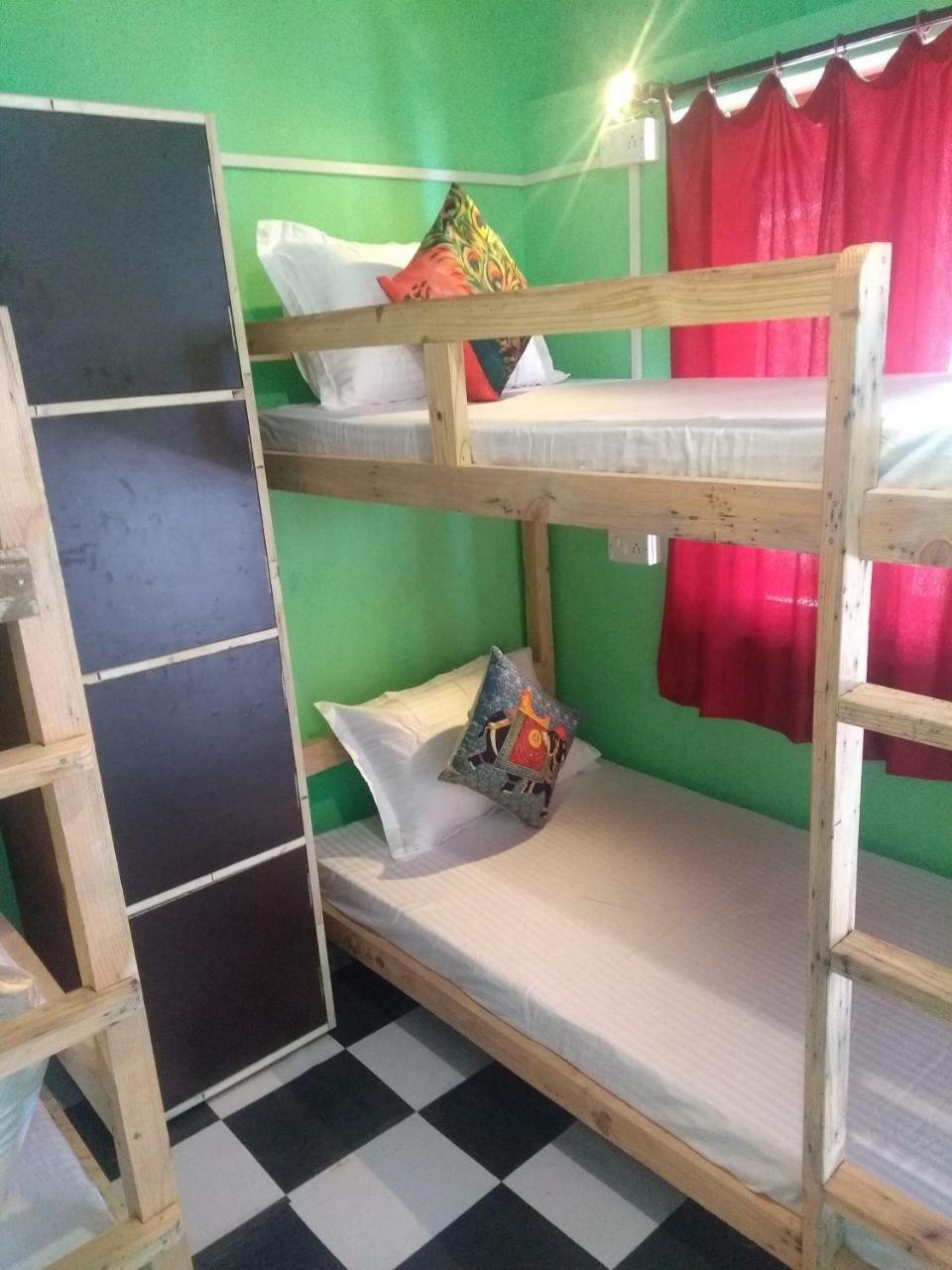La Vaca India Mcleodganj Hostel McLeod Ganj Ngoại thất bức ảnh